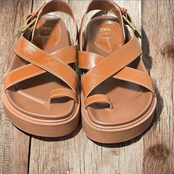 ZARA CROSSED STRAP FLAT SANDALS Size 6.5/7 US (37) - Picture 9 of 14